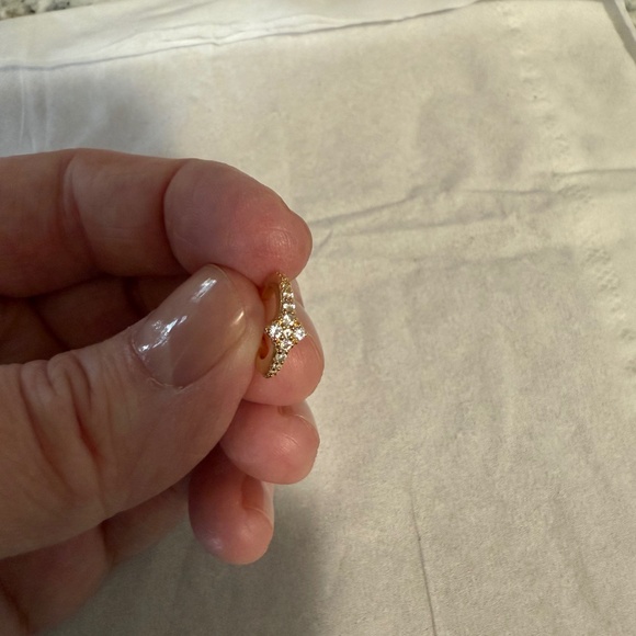 Astley Clarke Ear Cuff - Picture 1 of 4